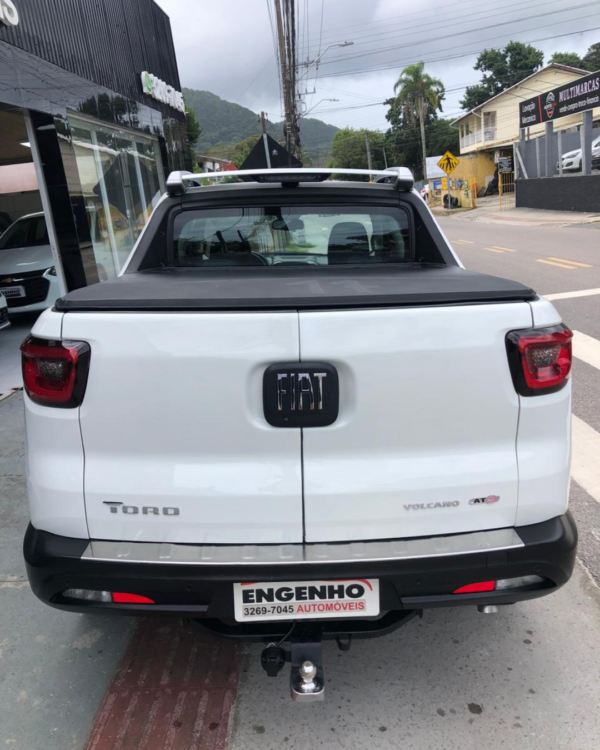 VENDIDO - Fiat Toro Volcano AT9 4x4 Diesel - 2017/2018 - Image 4