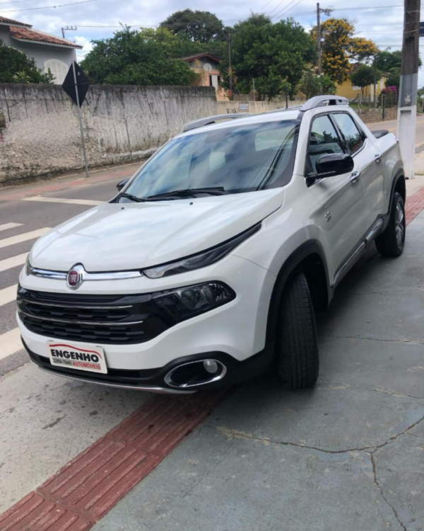 VENDIDO - Fiat Toro Volcano AT9 4x4 Diesel - 2017/2018 - Image 2