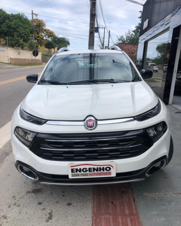 VENDIDO - Fiat Toro Volcano AT9 4x4 Diesel - 2017/2018 - Image 3