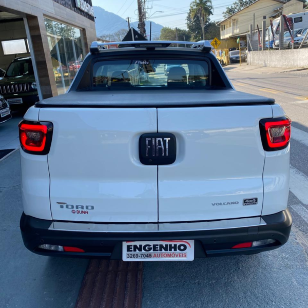 VENDIDO - Fiat toro volcano 2.0 4x4 diesel - AT9 - 2021/2022 - Image 4