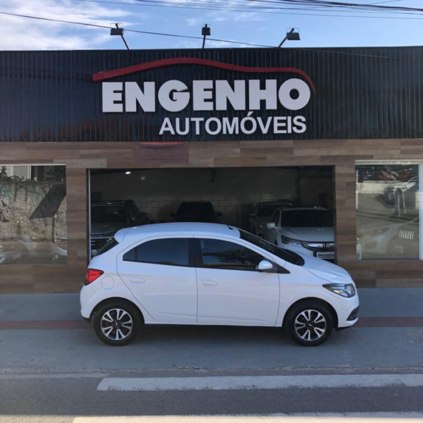 VENDIDO - Chevrolet onix 1.4 ltz - AUT - 2014/2015 - Image 8