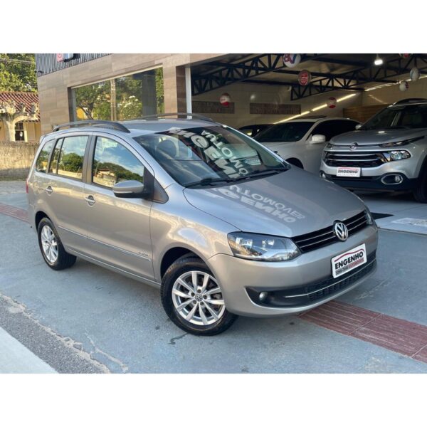 VENDIDO - Volkswagen Spacefox Highline 1.6 - Manual - 2014