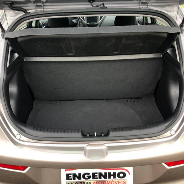VENDIDO - Hyundai HB20 Comfort 1.6 AT6 - 2017/2018 - Image 9