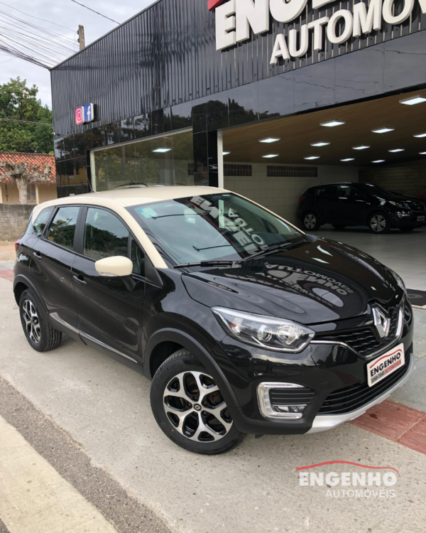 VENDIDO - Renault Captur Intense 1.6 CVT 6 marchas - 2018/2019