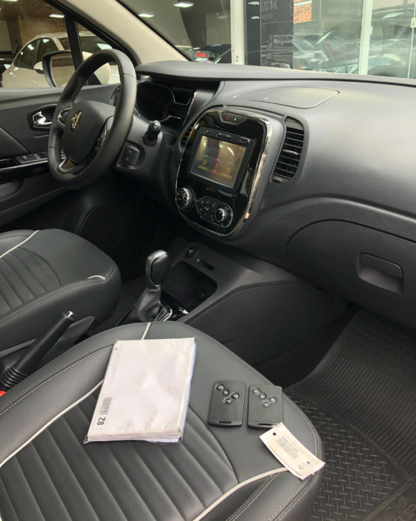VENDIDO - Renault Captur Intense 1.6 CVT 6 marchas - 2018/2019 - Image 6