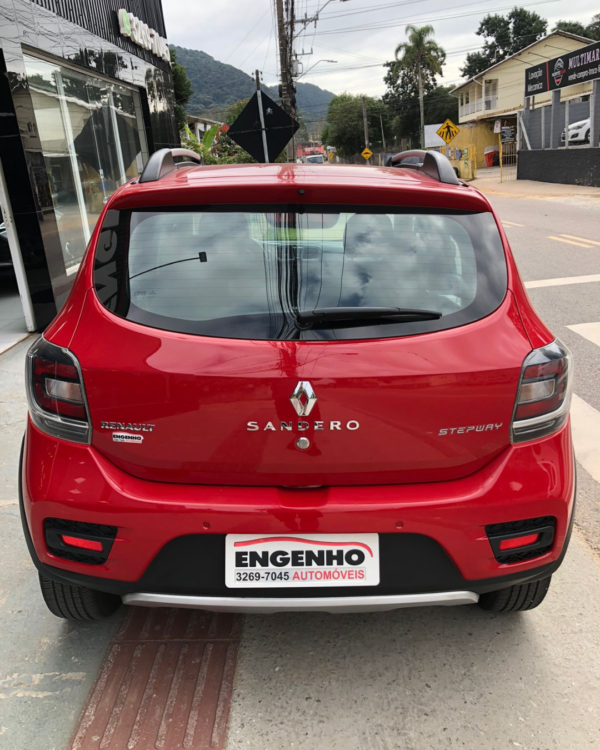 Renault Sandero Stepway 1.6 - 2015/2016 - Image 4