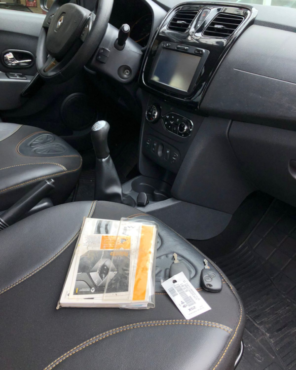 Renault Sandero Stepway 1.6 - 2015/2016 - Image 6
